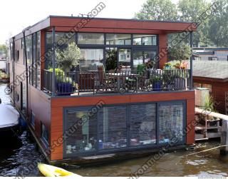 Houseboat 0011